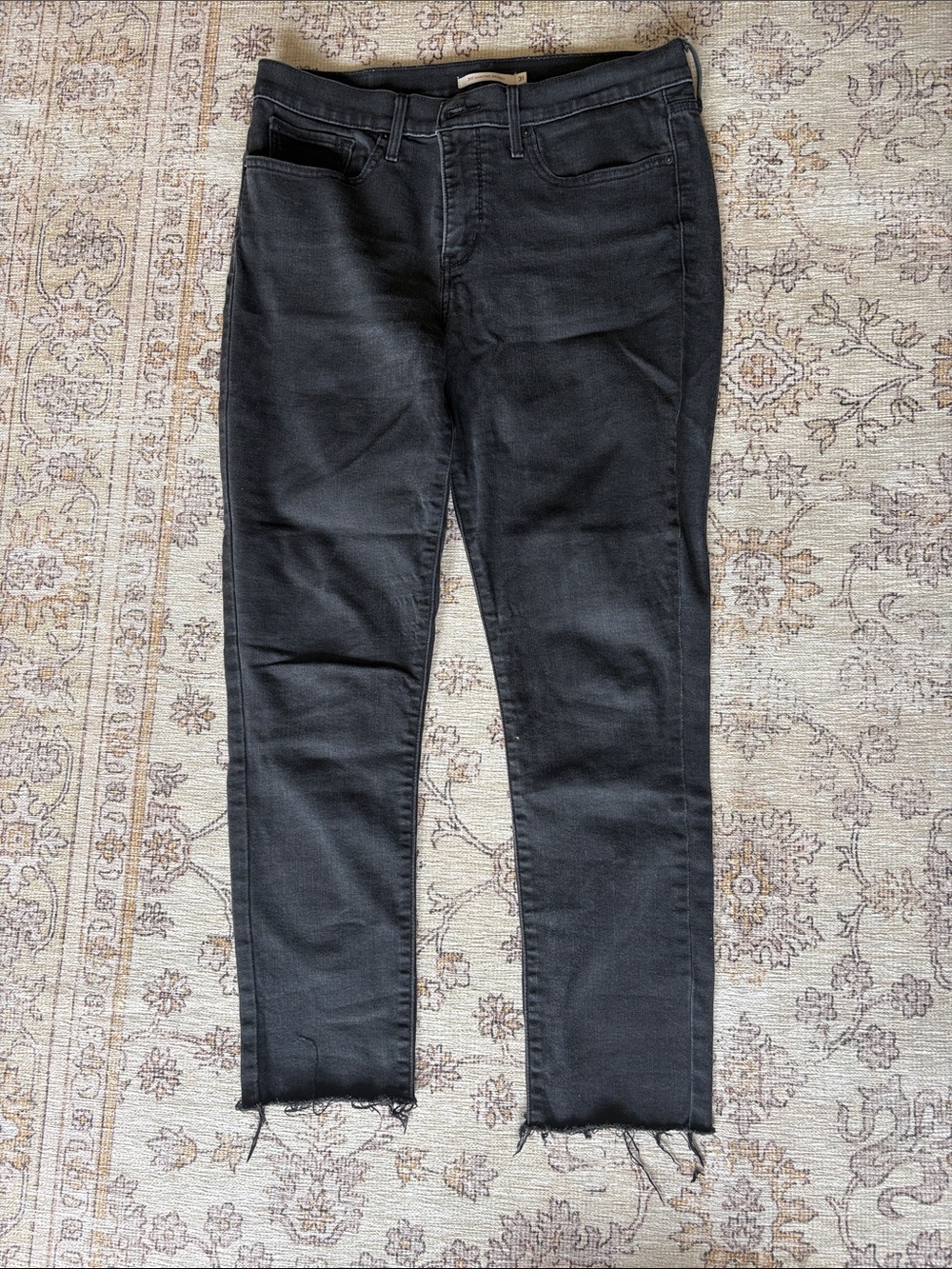 Levi's Women's Skinny Jeans in Black